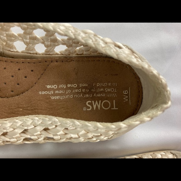 Toms - Picture 5 of 6